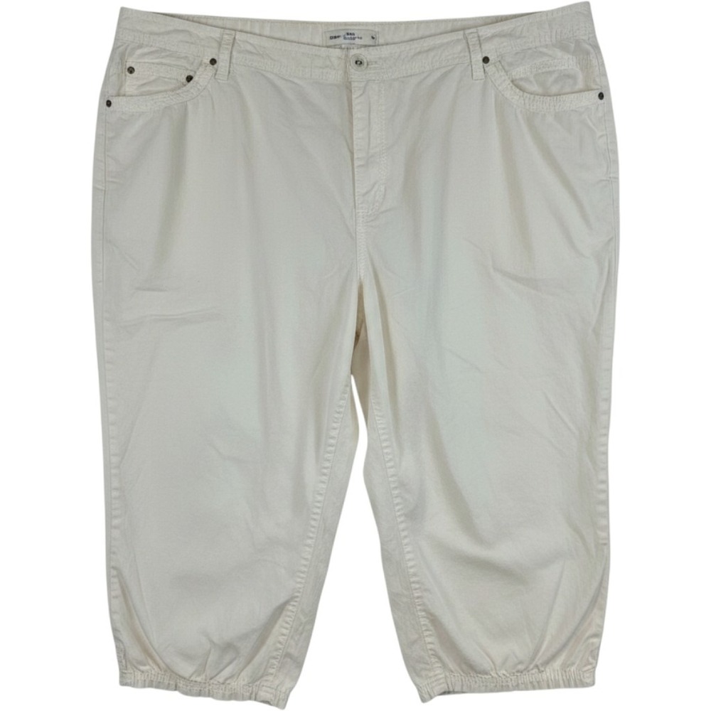 Avenue Plus Size Capri Pants Women 26 White Cropped Cotton Stretch Cruise Wear